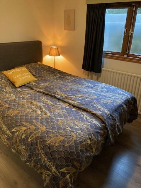 Chalet Wild Forest, knus chalet op de Veluwe met gratis parkeren Putten Buitenkant foto